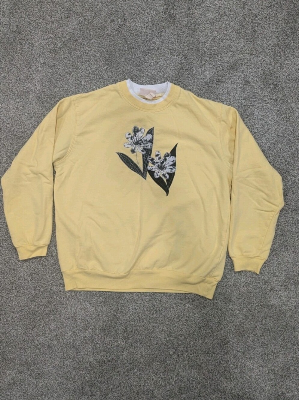 Vintage L Top Stitch MorningSun Butter Yellow Sweatshirt Pullover Flower Spring